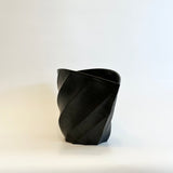 "Henko" Vase #01 - Twist Facetted - Matte Black • May25 • TH0101