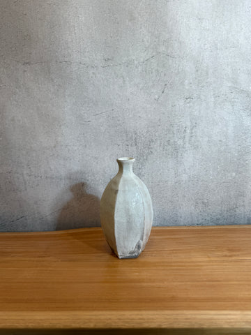 "Kohiki" Tokkuri (Sake Pourer) - Faceted • May25 • TH0407
