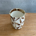 Beakers - Medium - Cross-hatch • Jun25