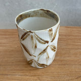 Beakers - Medium - Cross-hatch • Jun25