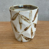 Beakers - Medium - Cross-hatch • Jun25