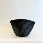 "Henko" Vase #01 - Twist Facetted - Matte Black • May25 • TH0101