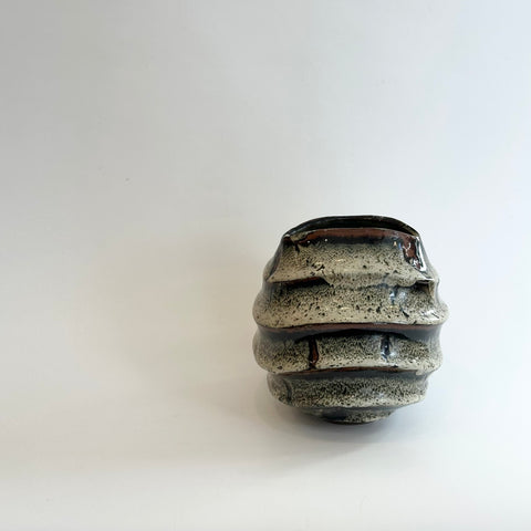 "Shirahagi" Vase - Wave Faceted - Large • May25 • TH0303