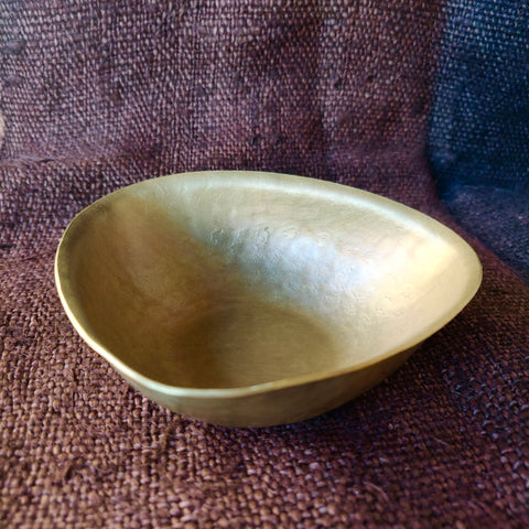 Syunsuke - Triangular Brass "Syunsuke" Bowl