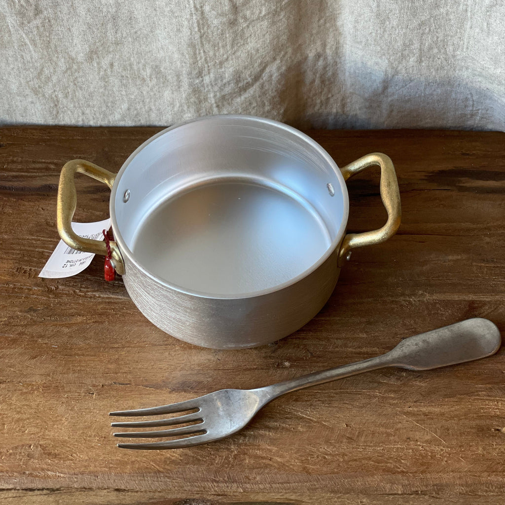 Ottinetti makes traditional Italian cookware that is handcrafted and  designed to last 🍝⁠ ⁠ ⁠