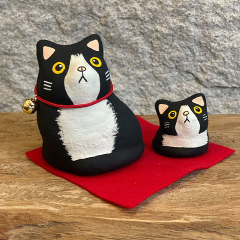 Japanese Hariko Cat & Kitten