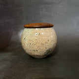 Kohiki Canister With Wooden Lid